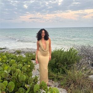 Meet your Posher, Kitsia